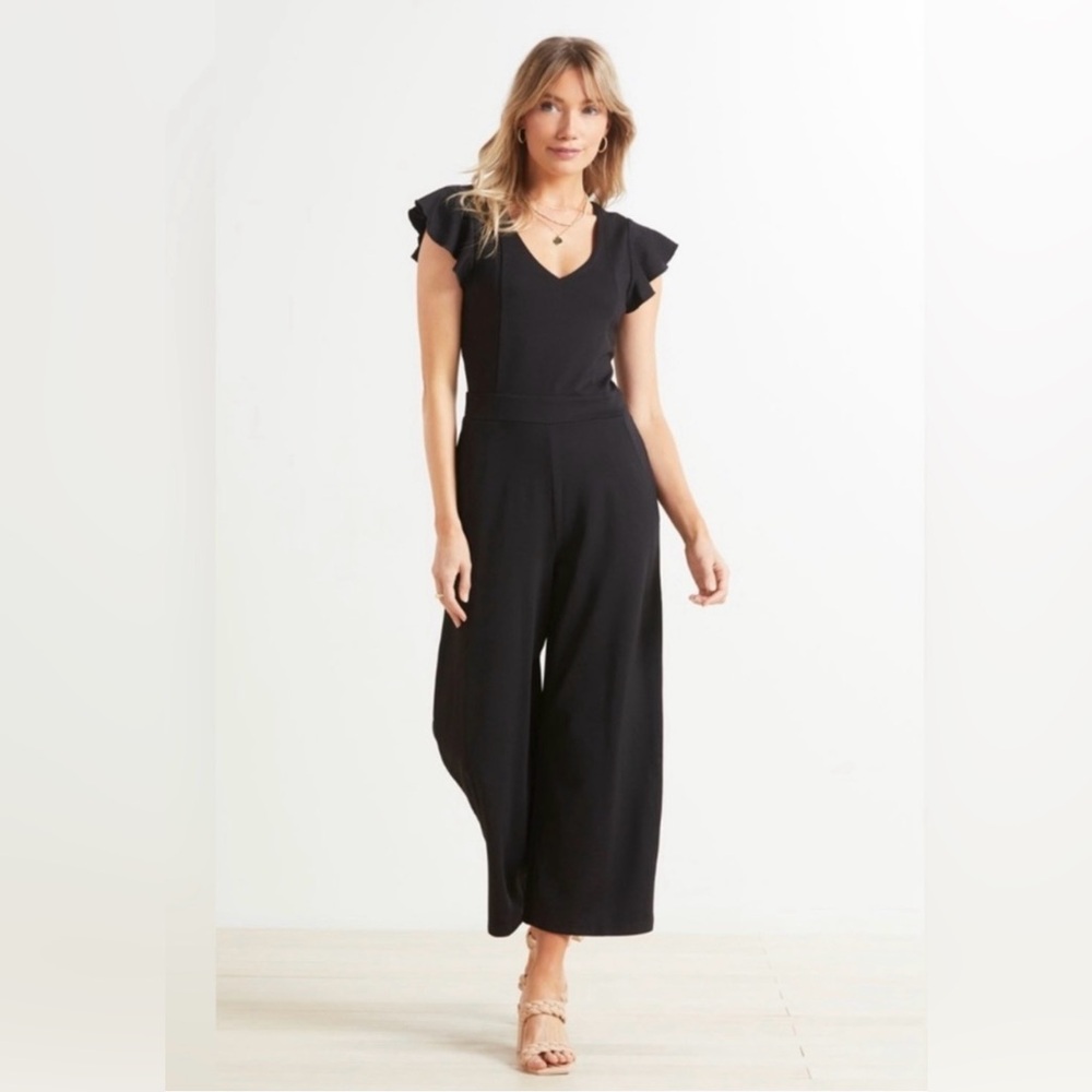 Evereve Nellie Flutter sleeve jumpsuit, size small..4/6 . NWOT